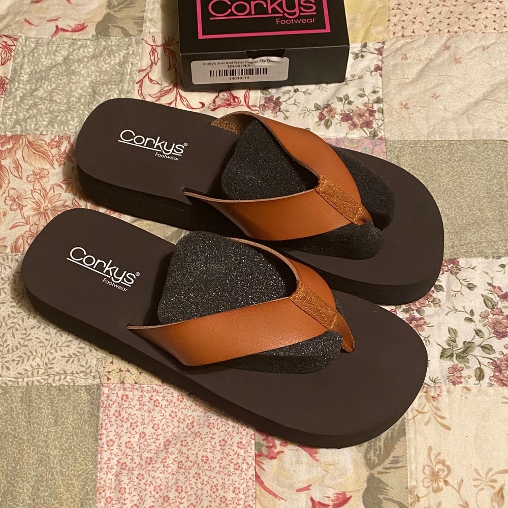 Corkys Brown Flip Flops NEW Size 10 - Picture 2 of 5
